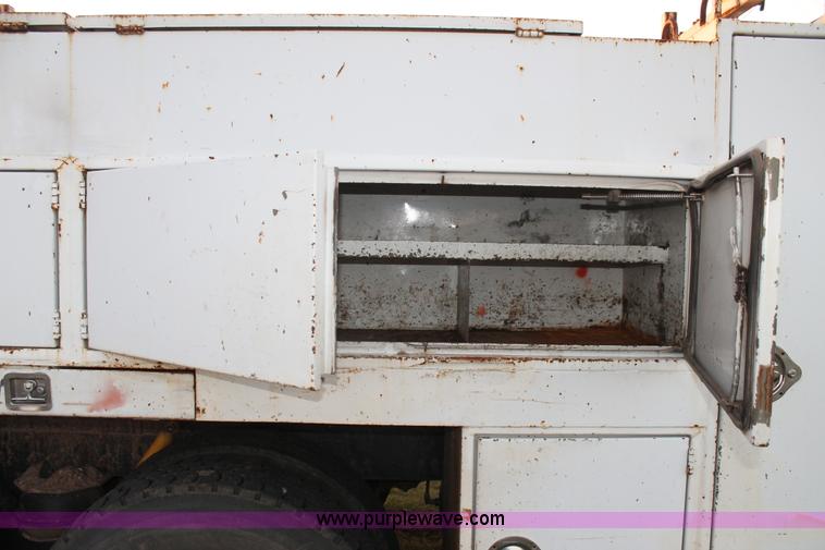 image for item J1390 2003 Freightliner FL80 Crew Cab railroad truck with crane