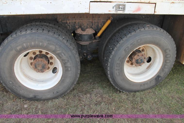 image for item J1390 2003 Freightliner FL80 Crew Cab railroad truck with crane