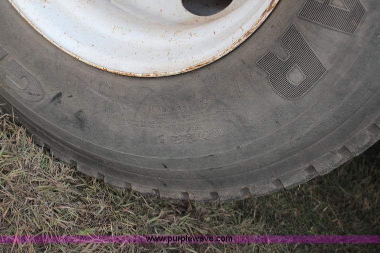 image for item J1390 2003 Freightliner FL80 Crew Cab railroad truck with crane