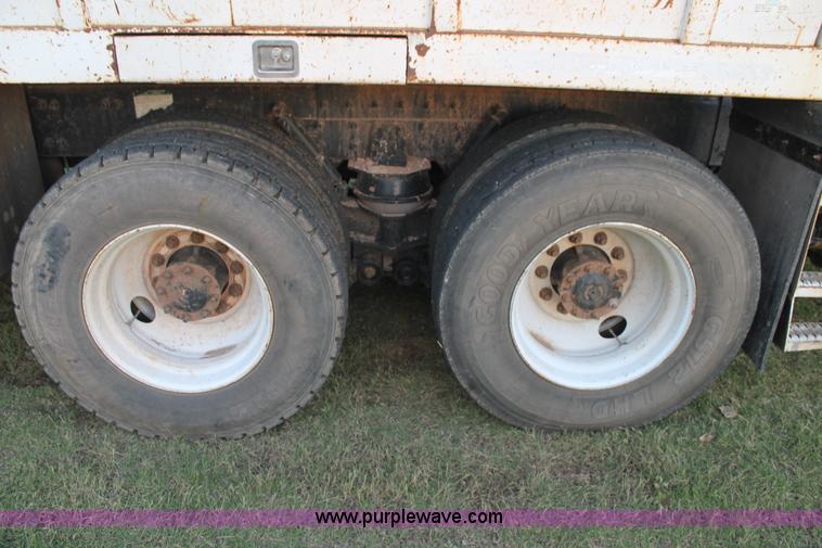 image for item J1390 2003 Freightliner FL80 Crew Cab railroad truck with crane