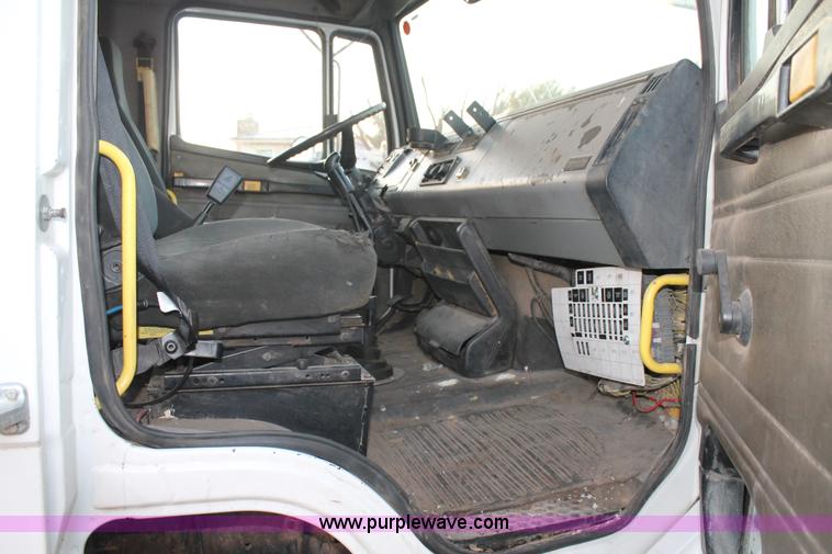 image for item J1390 2003 Freightliner FL80 Crew Cab railroad truck with crane