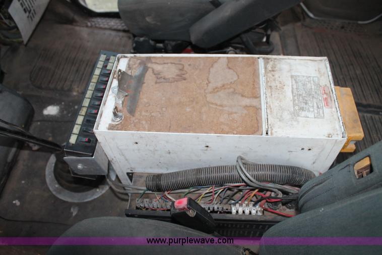 image for item J1390 2003 Freightliner FL80 Crew Cab railroad truck with crane