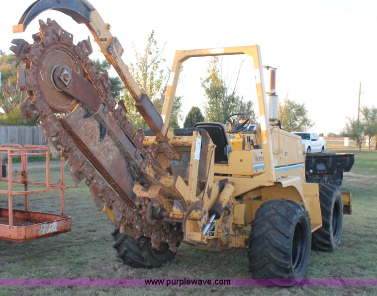 image for item J1391 Vermeer V8550 trencher