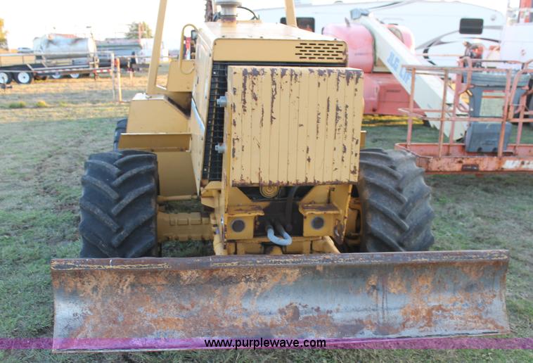image for item J1391 Vermeer V8550 trencher
