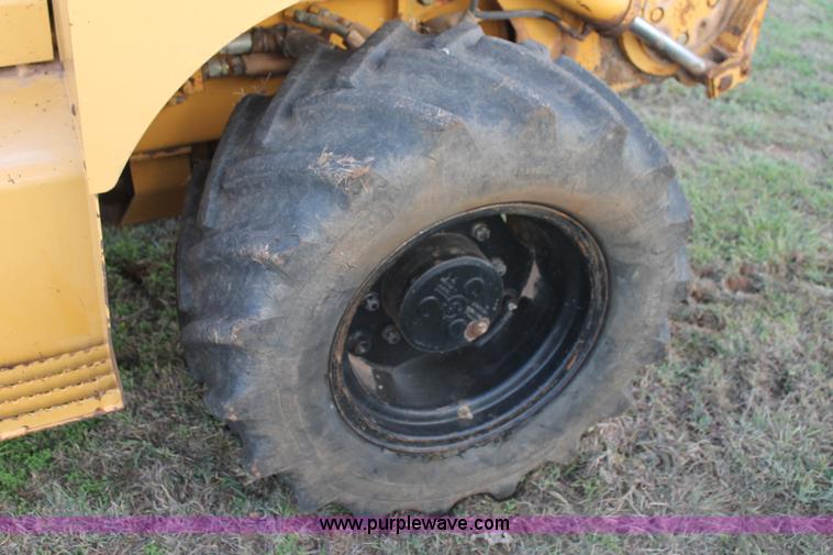 image for item J1391 Vermeer V8550 trencher