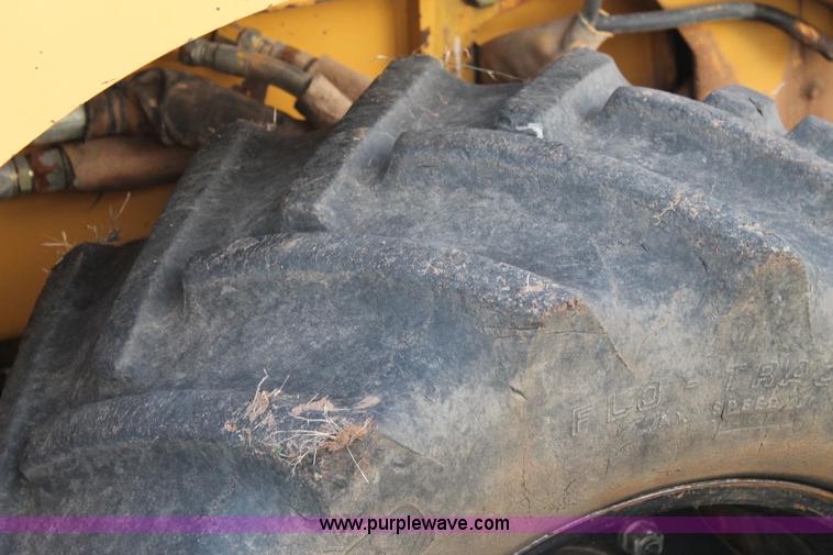 image for item J1391 Vermeer V8550 trencher