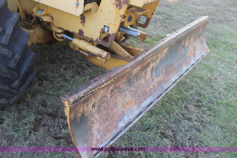 image for item J1391 Vermeer V8550 trencher