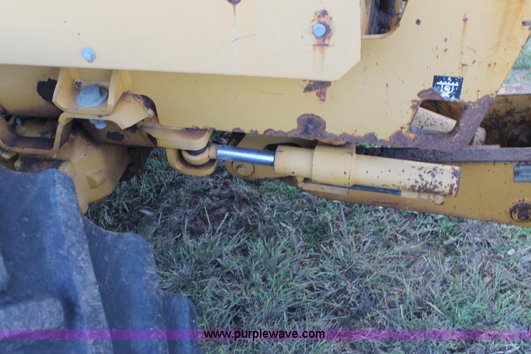 image for item J1391 Vermeer V8550 trencher
