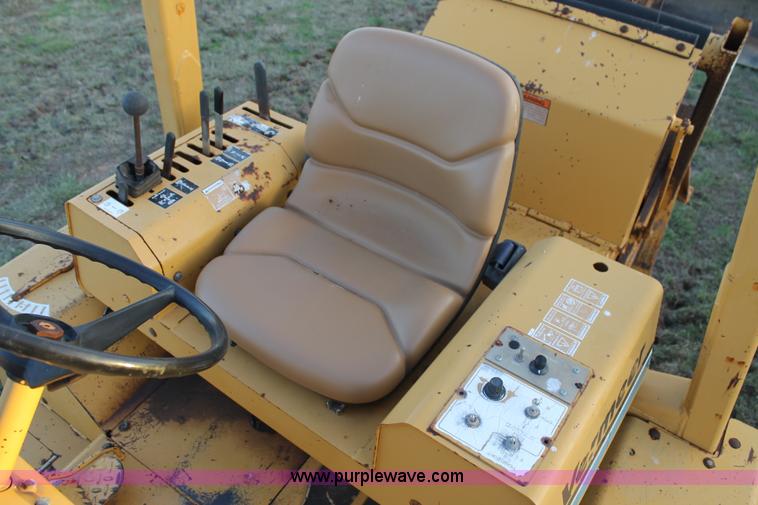image for item J1391 Vermeer V8550 trencher