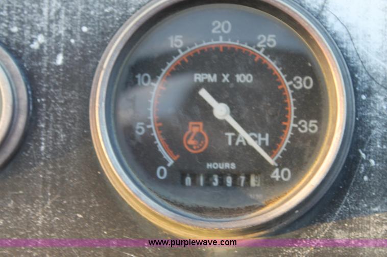 image for item J1391 Vermeer V8550 trencher