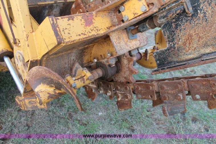 image for item J1391 Vermeer V8550 trencher