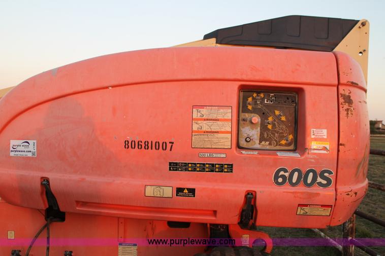 image for item J1392 JLG 600S boom lift
