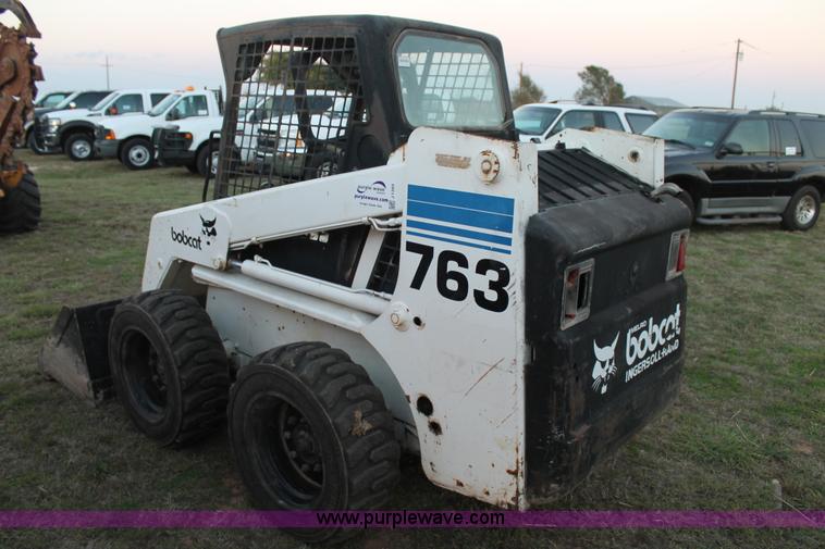image for item J1393 2002 Bobcat 763 skid steer