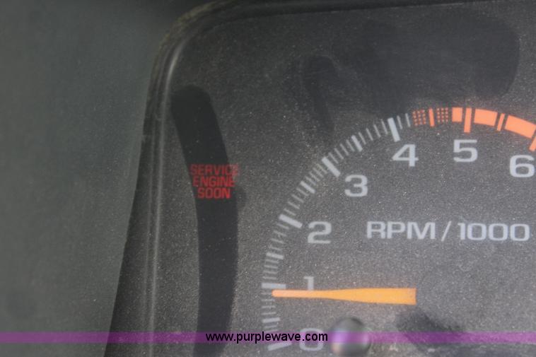 image for item J3554 1998 Chevrolet 3500HD flatbed pickup truck