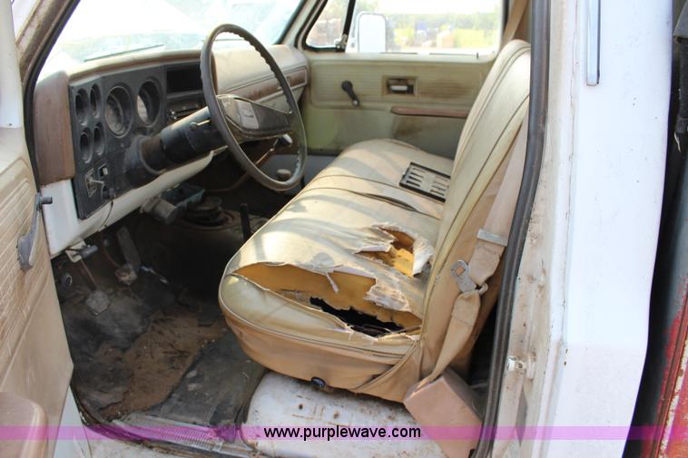 image for item J3559 1977 Chevrolet C30 Custom Deluxe utility truck