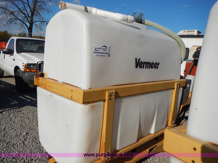 image for item J6372 Vermeer ST500 directional drill fluid tank