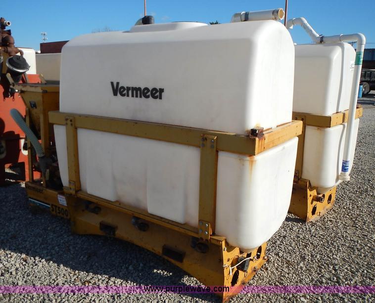 image for item J6372 Vermeer ST500 directional drill fluid tank