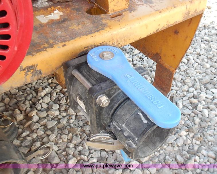 image for item J6372 Vermeer ST500 directional drill fluid tank