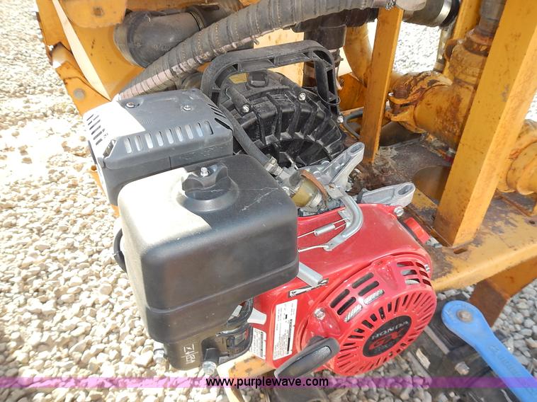 image for item J6372 Vermeer ST500 directional drill fluid tank