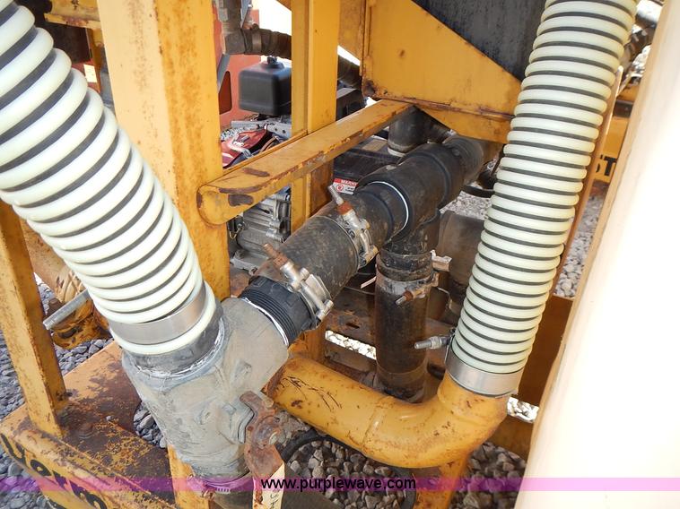 image for item J6372 Vermeer ST500 directional drill fluid tank