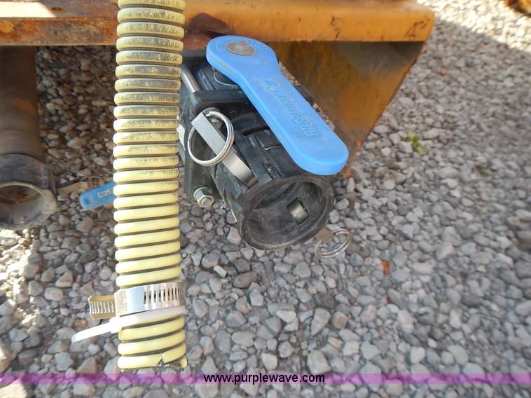 image for item J6373 Vermeer ST500 directional drill fluid tank