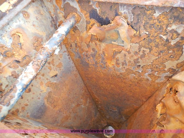 image for item J6373 Vermeer ST500 directional drill fluid tank