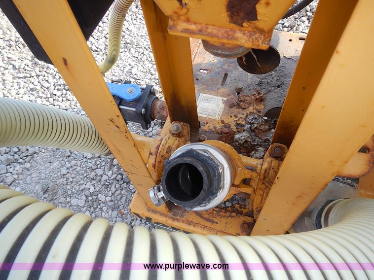 image for item J6373 Vermeer ST500 directional drill fluid tank