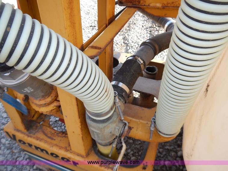 image for item J6373 Vermeer ST500 directional drill fluid tank