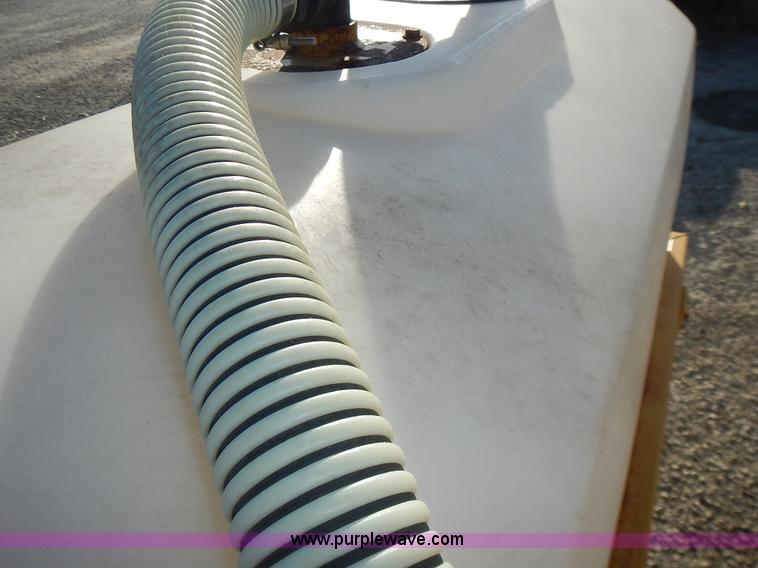 image for item J6373 Vermeer ST500 directional drill fluid tank