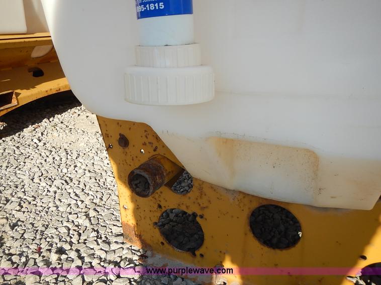 image for item J6373 Vermeer ST500 directional drill fluid tank