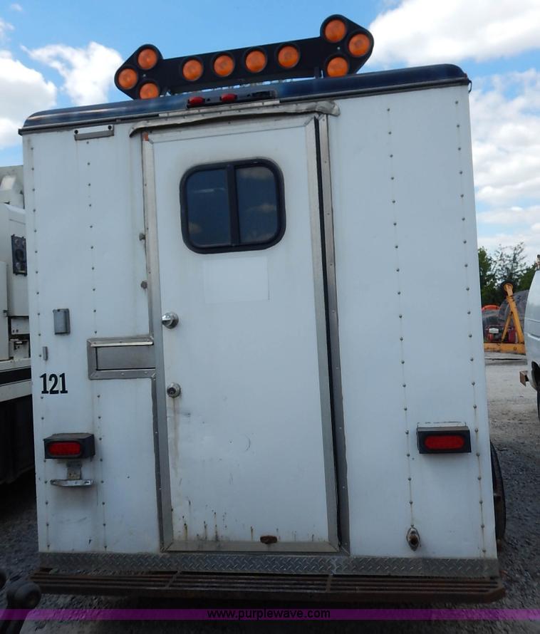 image for item J6485 1995 Advanced Pelsue fiber optic trailer