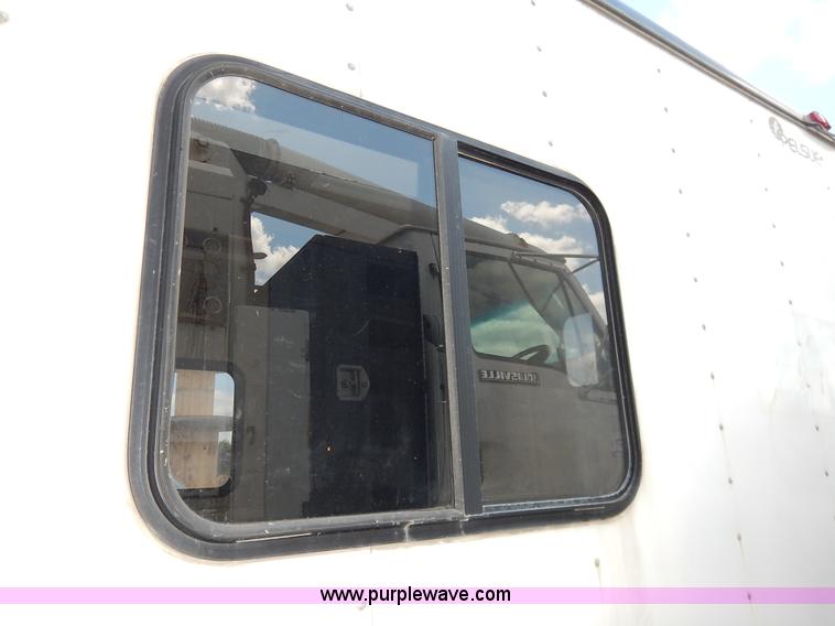 image for item J6485 1995 Advanced Pelsue fiber optic trailer