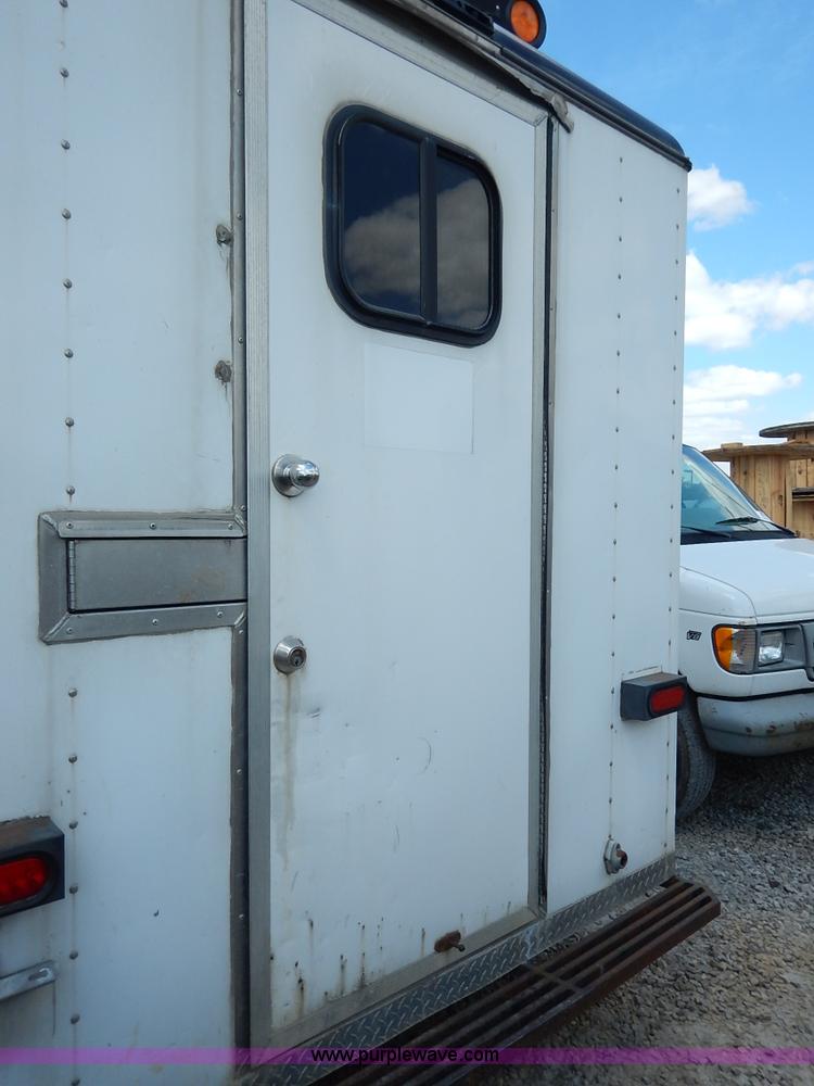 image for item J6485 1995 Advanced Pelsue fiber optic trailer