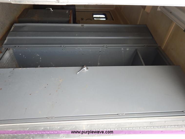 image for item J6485 1995 Advanced Pelsue fiber optic trailer