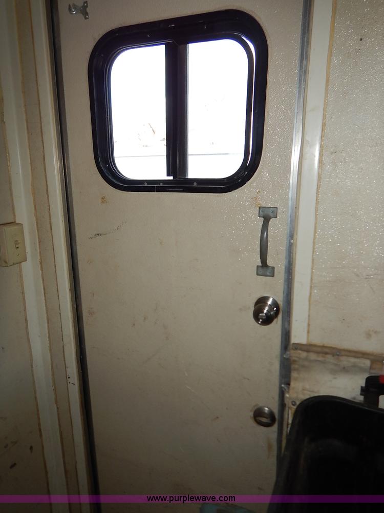 image for item J6485 1995 Advanced Pelsue fiber optic trailer