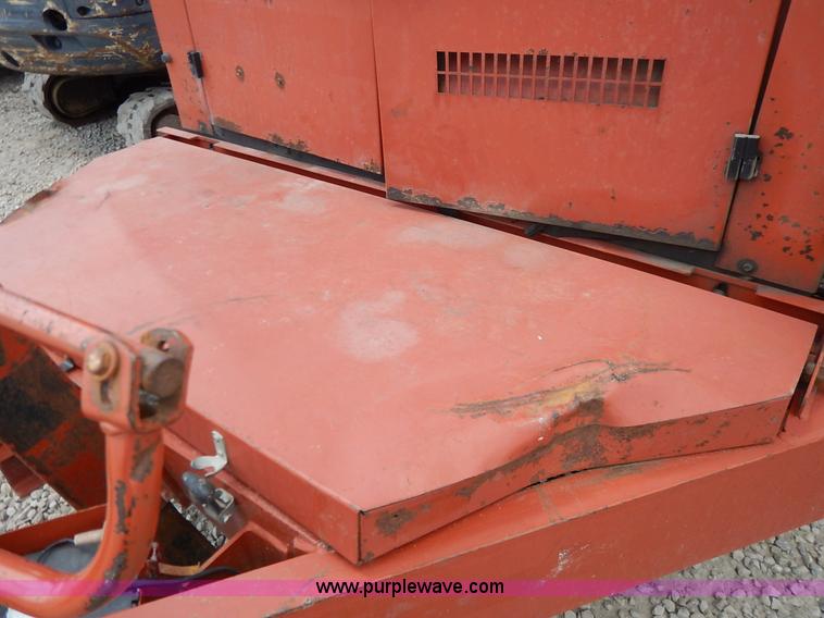 image for item J6495 2008 Ditch Witch FX30 vacuum excavator