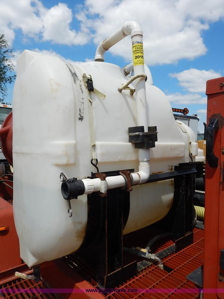 image for item J6495 2008 Ditch Witch FX30 vacuum excavator