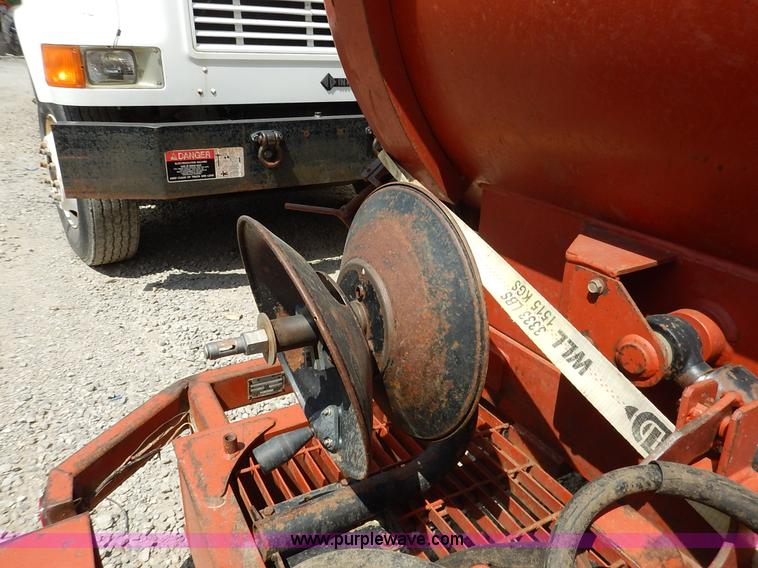 image for item J6495 2008 Ditch Witch FX30 vacuum excavator