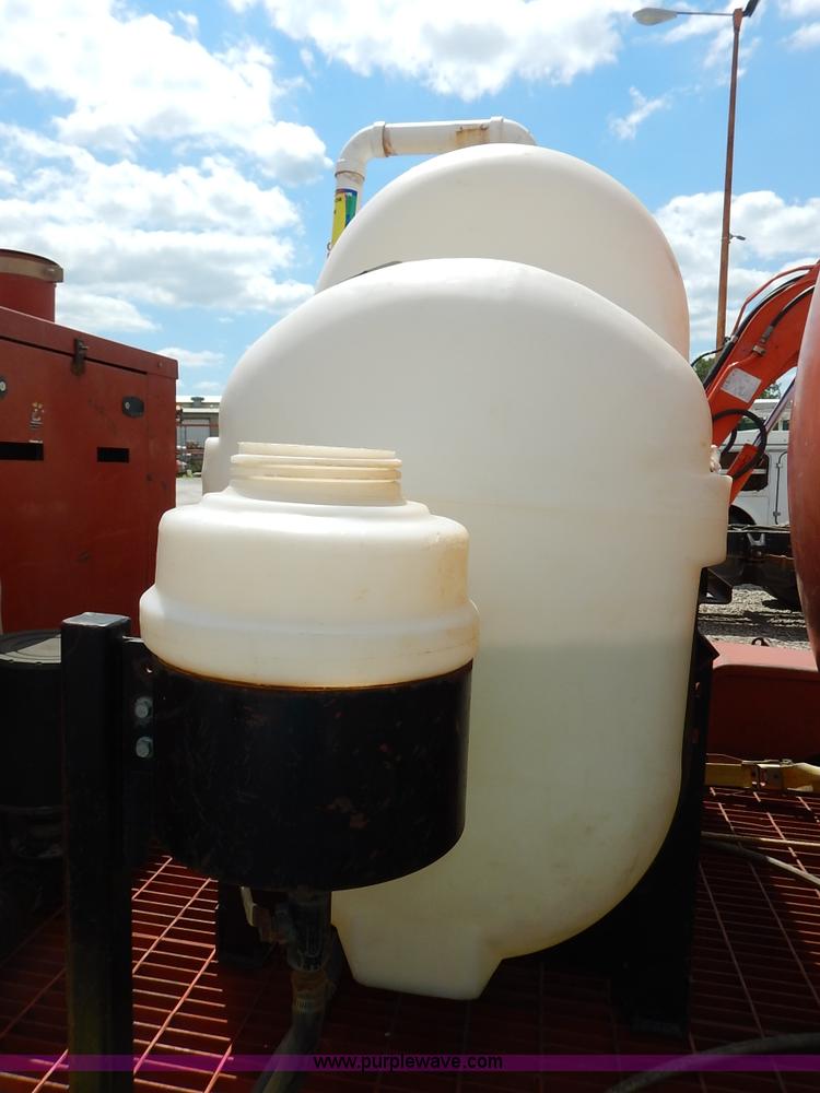 image for item J6495 2008 Ditch Witch FX30 vacuum excavator