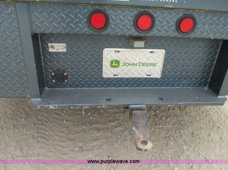 image for item J8717 2007 Chevrolet Silverado Classic 3500 Crew Cab flatbed pickup truck