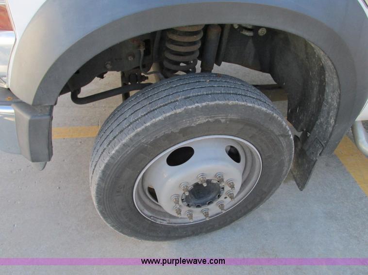 image for item J8743 2008 Ford F550 Super Duty service truck