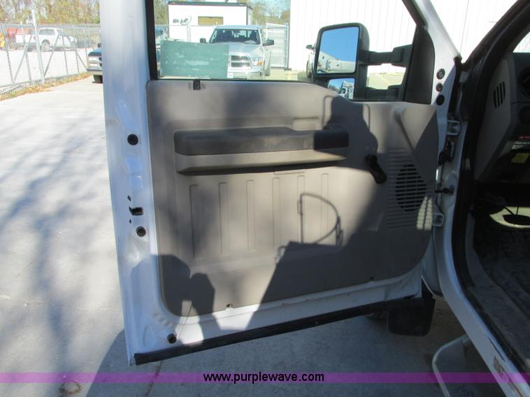 image for item J8743 2008 Ford F550 Super Duty service truck