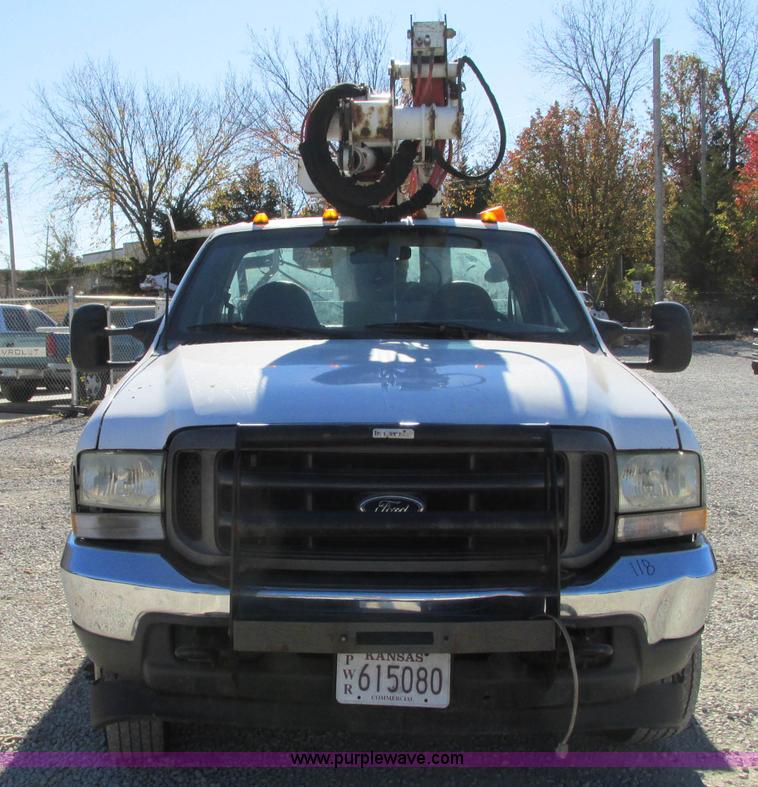 image for item J8746 2002 Ford F550 Super Duty XL bucket truck