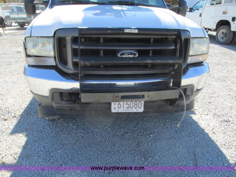 image for item J8746 2002 Ford F550 Super Duty XL bucket truck