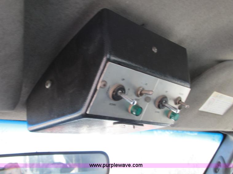 image for item J8746 2002 Ford F550 Super Duty XL bucket truck