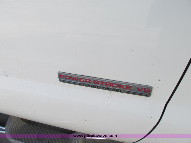 image for item J8747 2003 Ford F550 Super Duty XL bucket truck