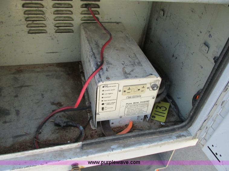 image for item J8747 2003 Ford F550 Super Duty XL bucket truck