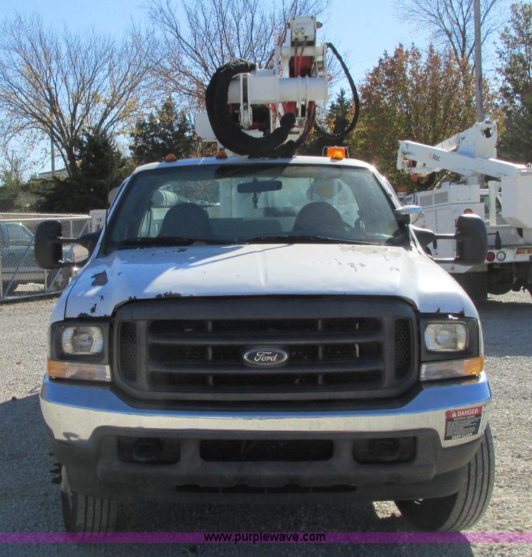 image for item J8748 2003 Ford F450 Super Duty XL bucket truck