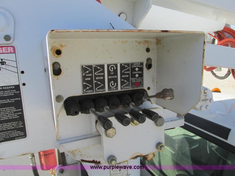 image for item J8748 2003 Ford F450 Super Duty XL bucket truck