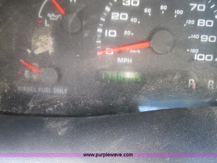 image for item J8748 2003 Ford F450 Super Duty XL bucket truck